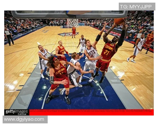 火箭队与灰熊队激战正酣2018年12月17日精彩回顾与分析